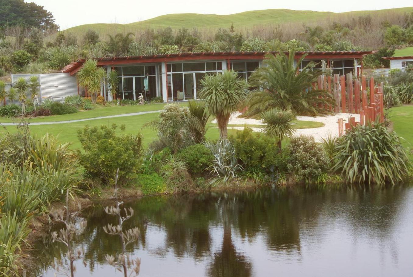 The Lakes - Kai Iwi Lakes Exclusive Retreat Kaihu Exterior photo