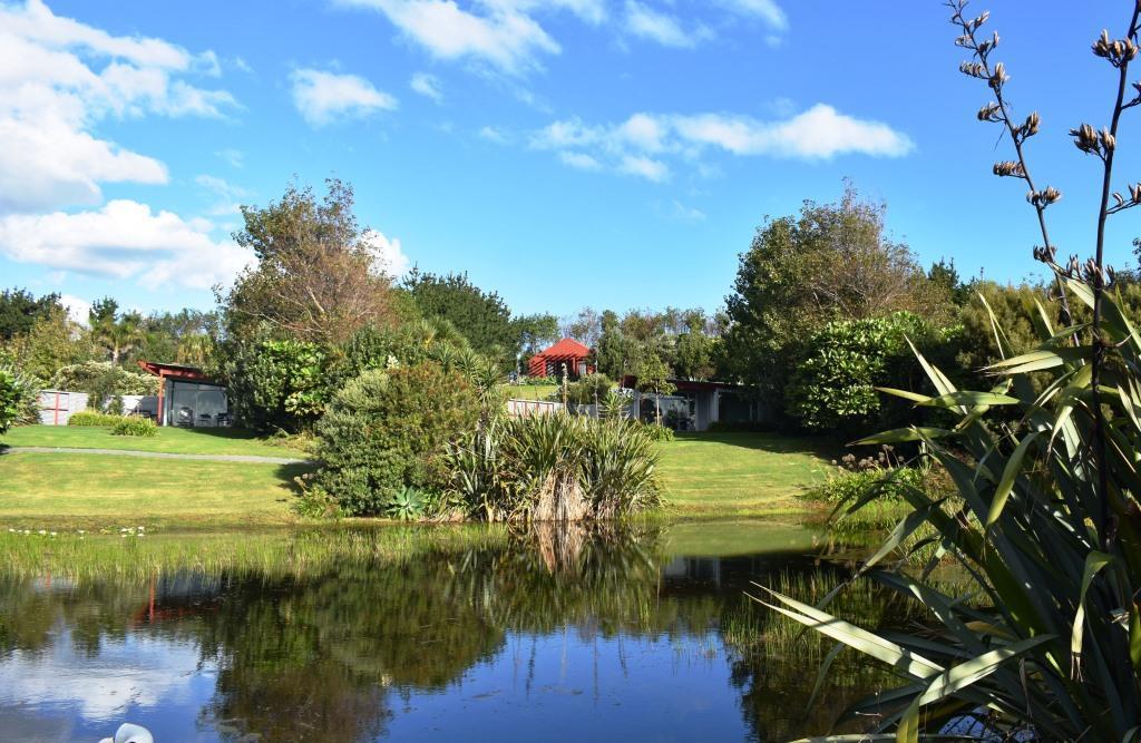 The Lakes - Kai Iwi Lakes Exclusive Retreat Kaihu Exterior photo