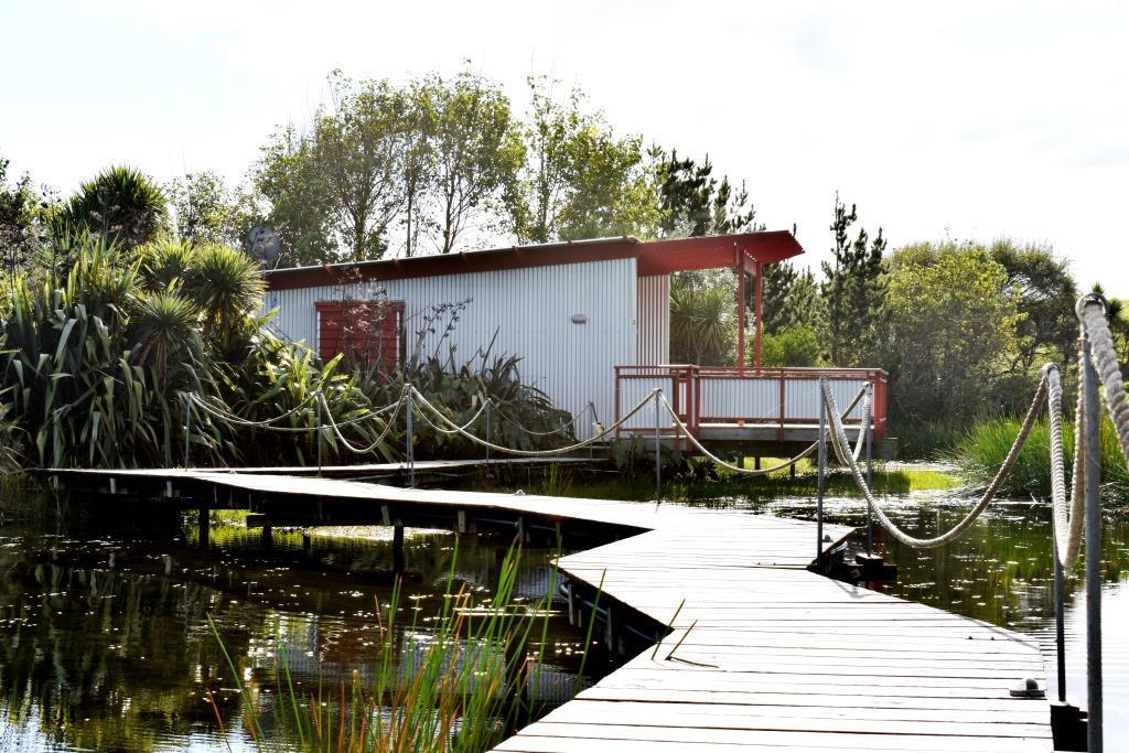The Lakes - Kai Iwi Lakes Exclusive Retreat Kaihu Exterior photo